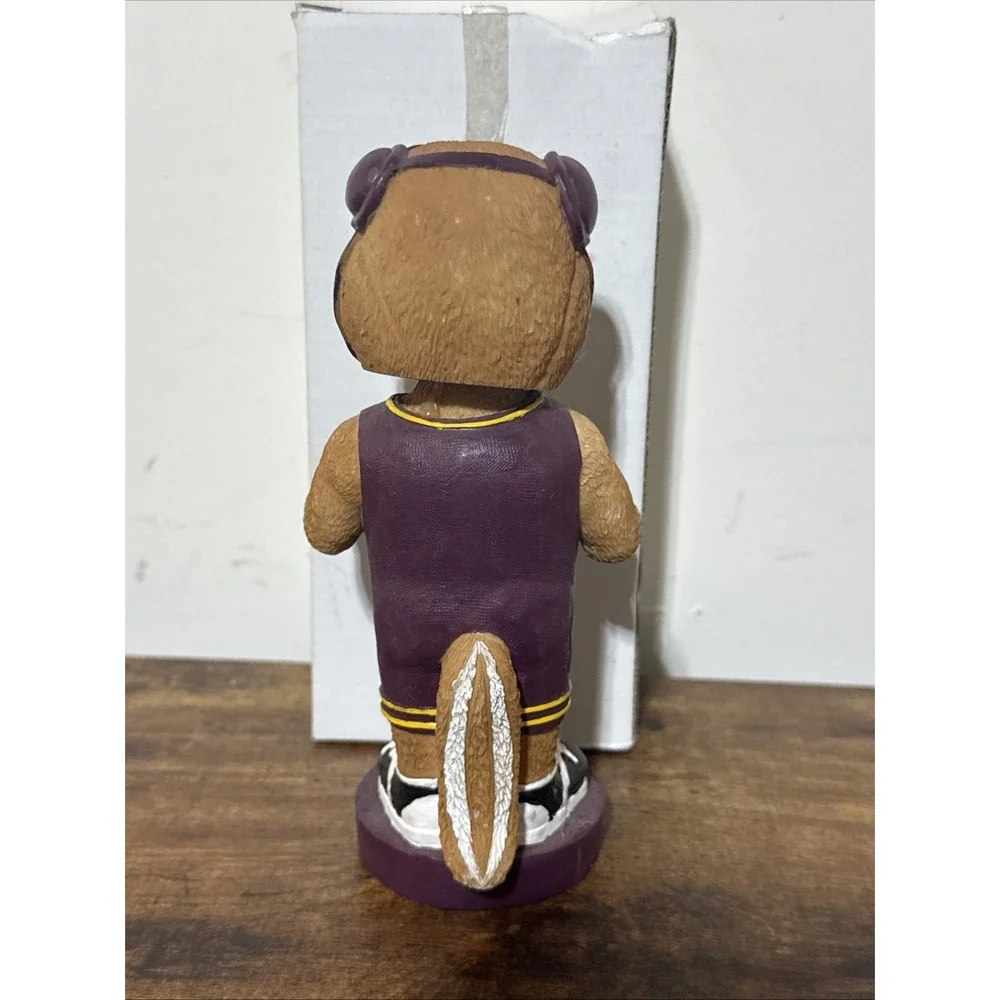 Vintage Minnesota Goldy Gopher 7
